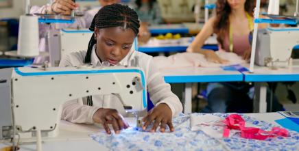 123KAI®彩票联盟官方正规平台 pilots initiative to fast-track action on decent jobs and productive entrepreneurship for African youth